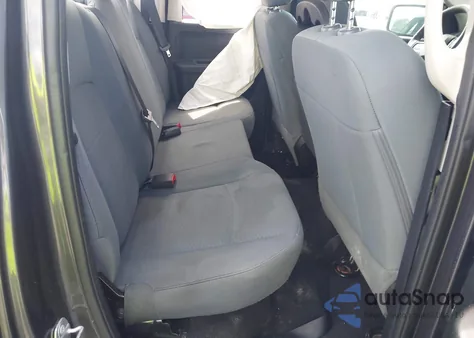 2017 Ram 1500 Express 4X4 6'4 Box из США, поврежденный, VIN 1C6RR7FG2HS726766